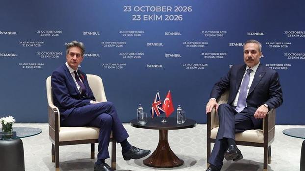 Bakan Fidan, Birleşik Krallık Dışişleri Bakanı Ed Miliband ile bir araya geldi