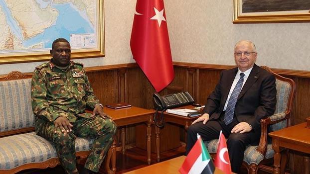 Bakan Güler, Sudan Kara Kuvvetleri Komutanı'nı kabul etti