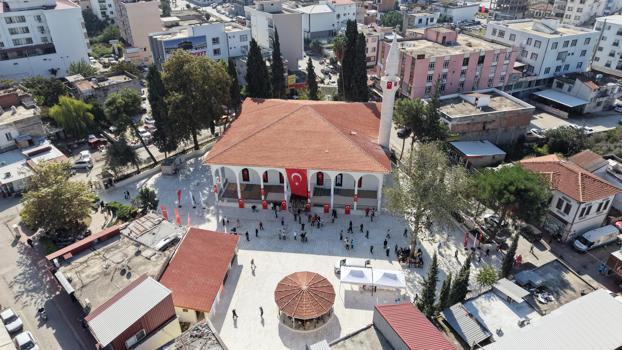 136 yıllık tarihi Envar’ül Hamit Cami yeniden ibadete açıldı