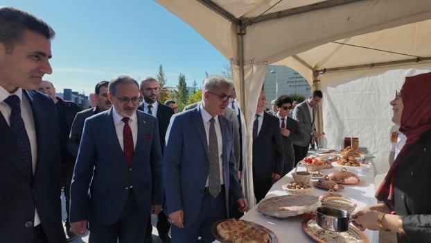 Bingöl’de ‘9’uncu Bal Yarışması ve Bal Şenliği’ düzenlendi