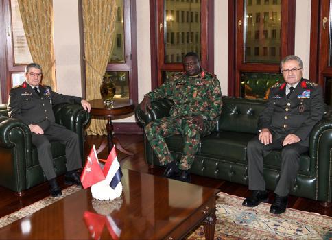 Bakan Güler, Sudan Kara Kuvvetleri Komutanı'nı kabul etti (2)