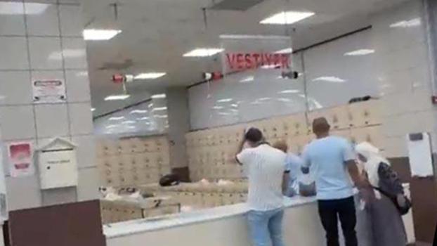 Markete girişte çantaya el koyma uygulamasına belediye tebligatıyla son verildi