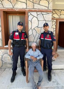 Kayıp Alzheimer hastası ormanda bulundu