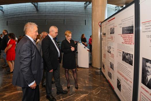 Osmangazi Belediyesi'nden,  'Cumhuriyet ve Atatürk: Bir Milletin Hafızası'  sergisi