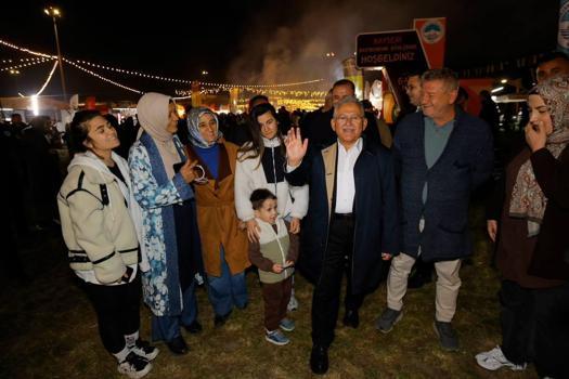 Başkan Büyükkılıç, Gastronomi Günleri’nde vatandaşlarla buluştu