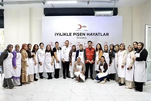 Türk Kızılay Diyarbakırlı kadınları ünlü şeflerle buluşturdu