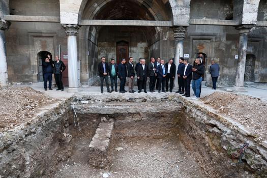 Sivas'ta tarihi yapılarda restorasyon çalışmaları sürüyor