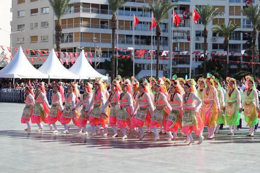 İzmir'de cumhuriyetin 103. yılı tören ve etkinliklerle coşkuyla kutlanacak