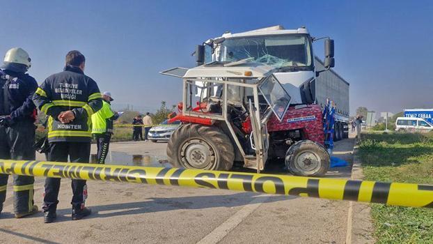 Askeri malzeme taşıyan TIR'la traktör çarpıştı: 1 ölü, 1 yaralı