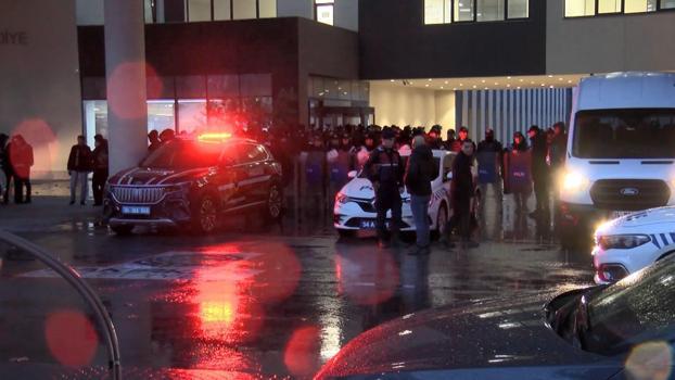 Bakırköy Belediyesi'ne operasyon: 37 gözaltı