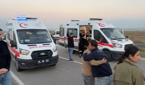 Düğün davetiyesi götürdükleri araç takla attı; 3'ü çocuk 6 yaralı