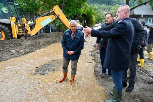 Karacabey’de sağanak sonrası ekipler seferber oldu