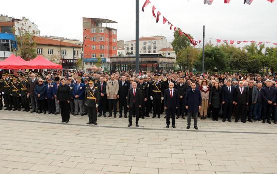 Keşan’da 29 Ekim Cumhuriyet Bayramı çelenk sunma töreni yapıldı