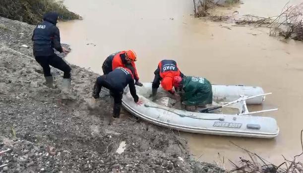 Dalaman'da çay taştı, yollar göle döndü, su baskınları yaşandı (2)