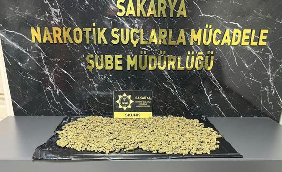 Sakarya'da durdurulan araçta uyuşturucu ele geçirildi