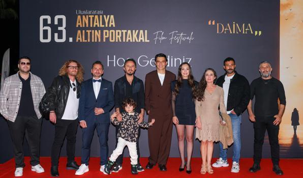 Altın Portakal'da 2 film daha seyirciyle buluştu