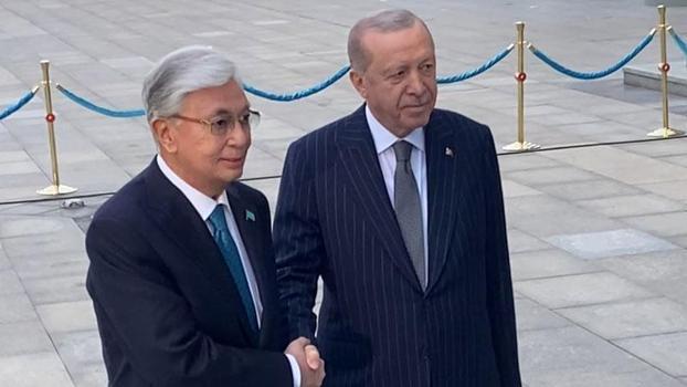 Cumhurbaşkanı Erdoğan, Kazakistan Cumhurbaşkanı Tokayev'i karşıladı