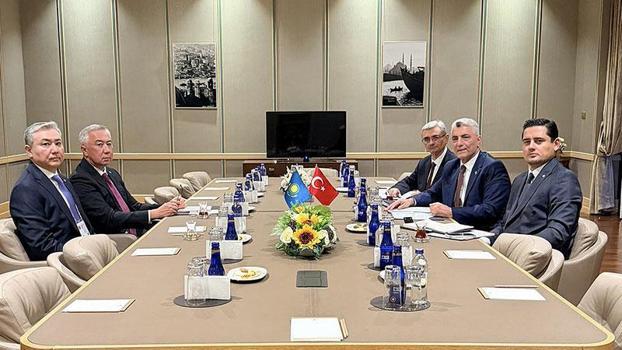Bakan Bolat, Kazakistan Başbakan Yardımcısı Jumangarin ile görüştü