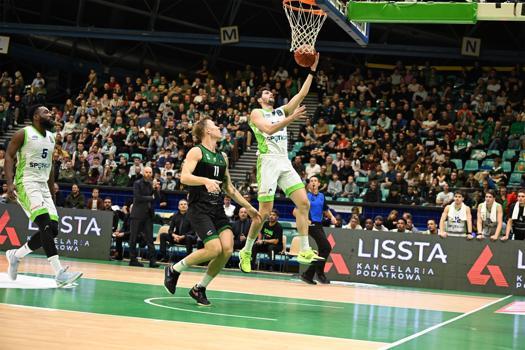 Slask Wroclaw-TOFAŞ:  74-90