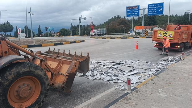 Yola granit plaka düşüren şoföre cezası