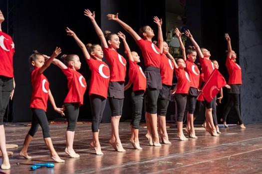 Mersin’de 29 Ekim Cumhuriyet Bayramı coşkusu