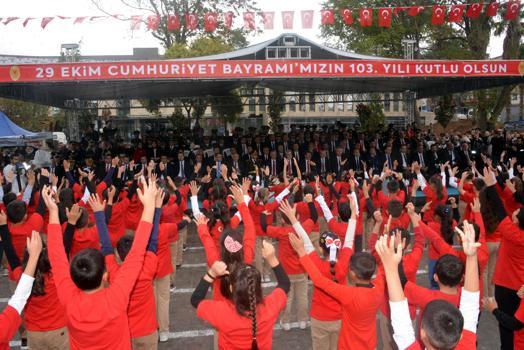 Kahramanmaraş’ta Cumhuriyet coşkusu