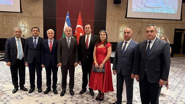 YÖK Başkanı Özvar, Cumhuriyet Bayramı'nı Semerkant'ta kutladı