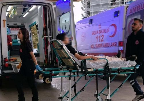 Bursa’da duvardan atlamak isterken demir tele takılan çocuk yaralandı