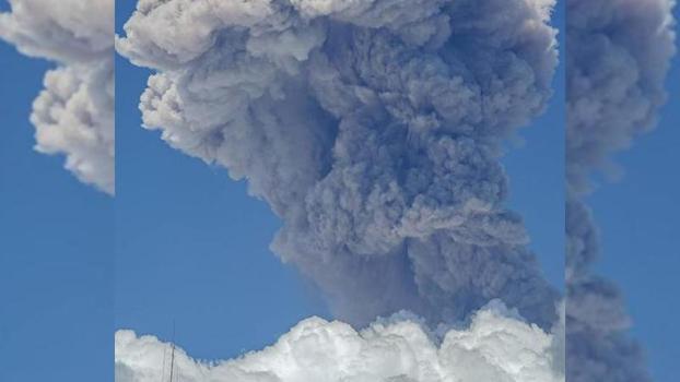 Filipinler'deki Mayon Yanardağı’nda patlama meydana geldi