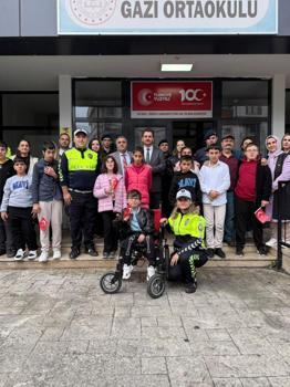 DMD'li Muhammet’in ekip araçlarıyla şehir turu hayali, Vali Ergün’ün talimatıyla gerçek oldu