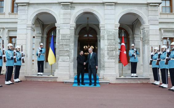 Cumhurbaşkanı Erdoğan ve Zelenskiy'in İstanbul'daki görüşmesi başladı