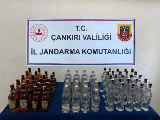 Çankırı'da 54,7 litre kaçak içki ele geçirildi: 2 gözaltı