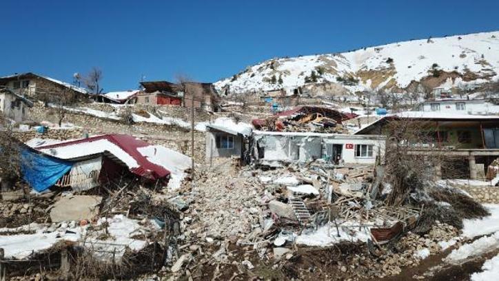 Kahramanmaraş'ın en zirvedeki dağ köyünde 130 evden 20 ev kaldı
