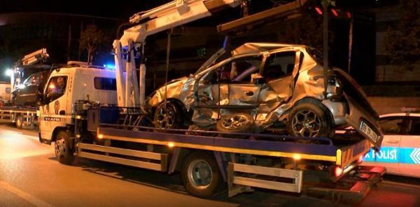 Ankara'da, iki otomobilin karıştığı kazada sürücülerden 1'i öldü, diğeri yaralı