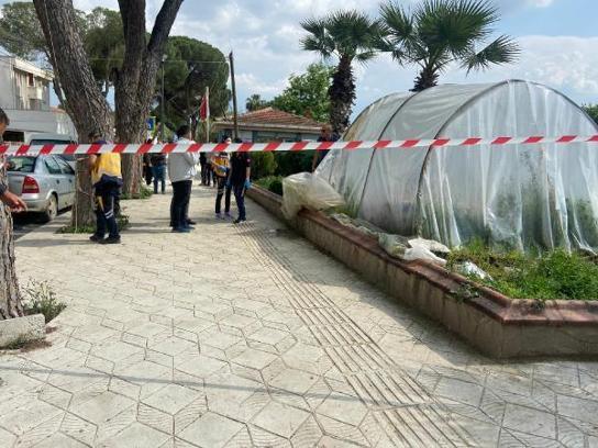 İzmir'de, naylon barakada erkek cesedi bulundu