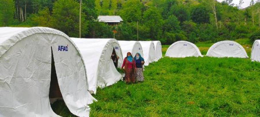 Erzurum'da evleri yananlar için AFAD çadır kurdu