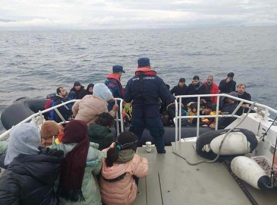 Çanakkale'de 92 kaçak göçmen kurtarıldı