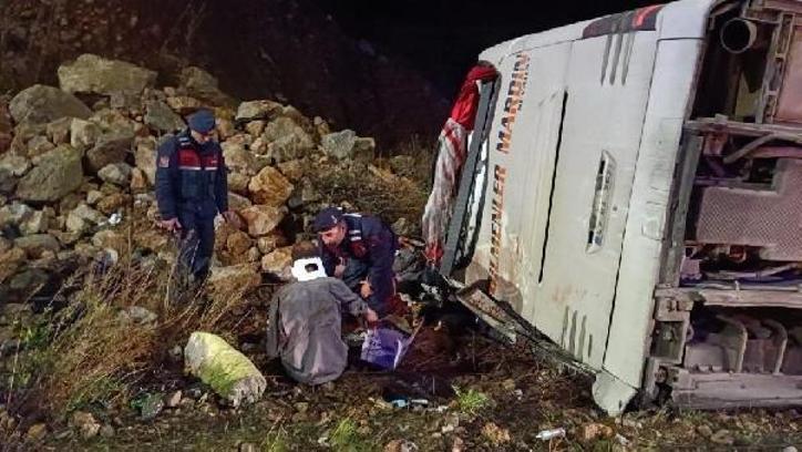 Mersin'de yolcu otobüsü devrildi: 7 ölü, 30 yaralı