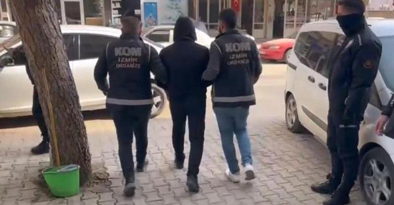 İzmir'de, yasa dışı silah ticaretine 5 gözaltı