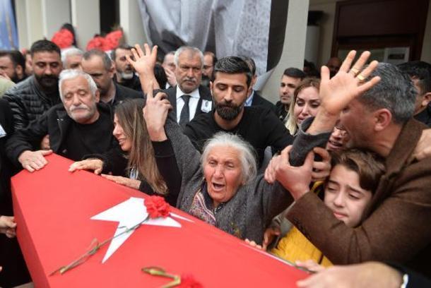 Adana Büyükşehir Belediye Başkanı Karalar'ın özel kalem müdür vekili için tören düzenlendi