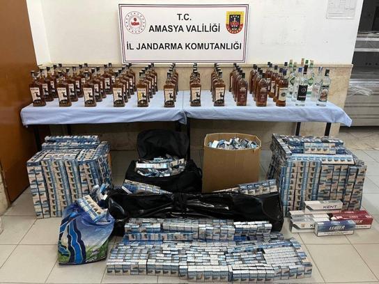 Amasya’da Jandarmadan kaçak içki ve sigara operasyonu