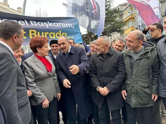Meral Akşener, İstanbul ilçe belediye başkan adayları ile Çatalca'da buluştu