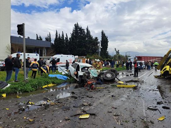 Hatay'da 6 kişinin öldüğü kazada TIR şoförü tutuklandı