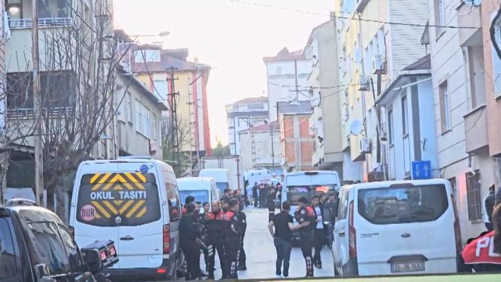 İstanbul - Sultanbeyli'de iki aile arasında bıçaklı kavga: 4 yaralı