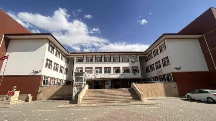 Elazığ'da okul müdürü, 'çocuğun cinsel istismarı' suçundan tutuklandı