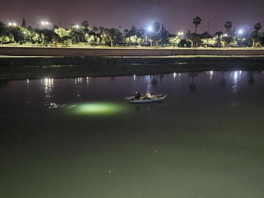 Seyhan Nehri'ne atlayıp kaybolduğu iddia edilen kişi aranıyor
