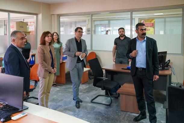 Diyarbakır Büyükşehir Belediyesi eş başkanlarından, birimlere ziyaret