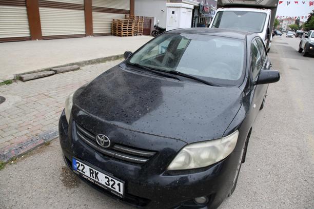 Edirne'de toz taşınımı; hava kalitesi düştü, araçlar çamurla kaplandı