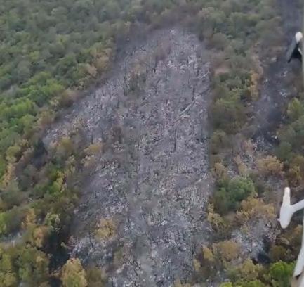 Balıkesir'deki orman yangını; takviye ekipler sevk edildi (2)