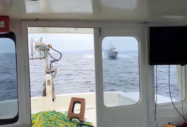 Yunan Sahil Güvenlik botu, Gökçeada açıklarında Türk balıkçı teknesine çarptı